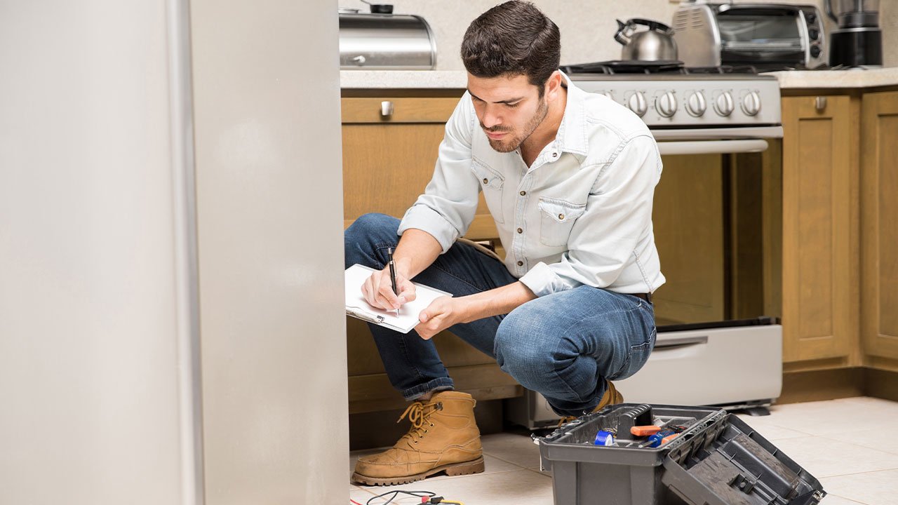 How To Choose A Good Tv Repair Specialist